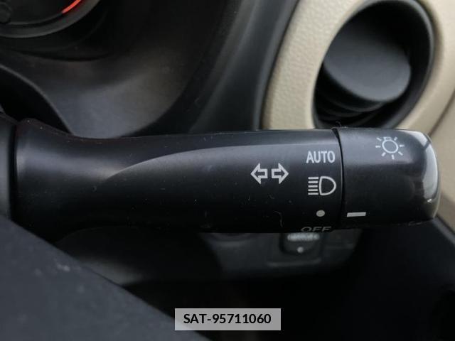 Toyota VITZ 2013-03 7820963-15