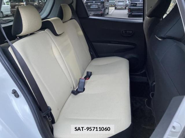 Toyota VITZ 2013-03 7820963-4