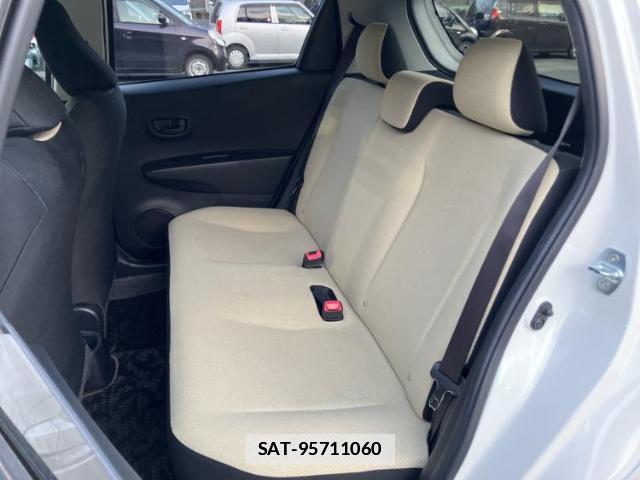 Toyota VITZ 2013-03 7820963-6