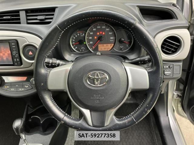 Toyota VITZ 2012-01 7821200-13