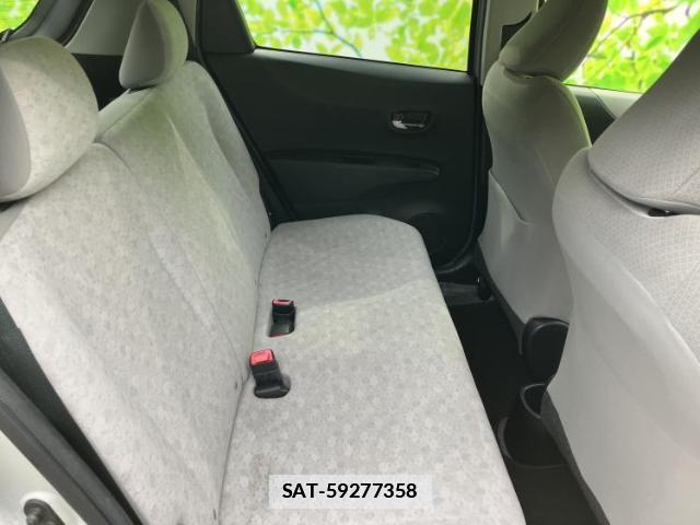 Toyota VITZ 2012-01 7821200-4
