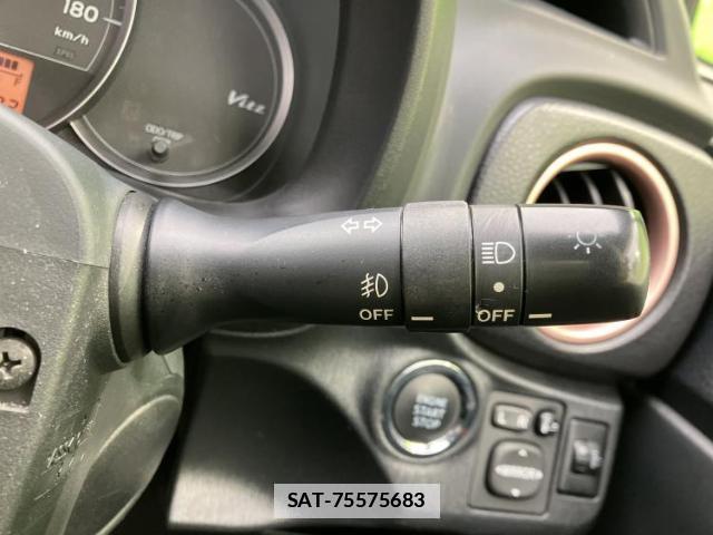 Toyota VITZ 2013-01 7821240-14