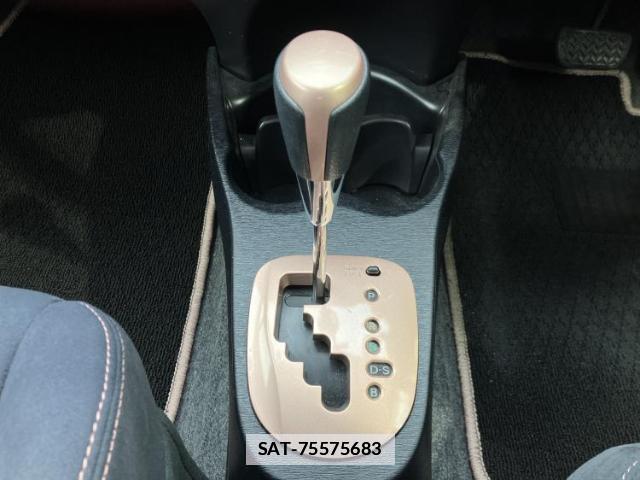 Toyota VITZ 2013-01 7821240-16