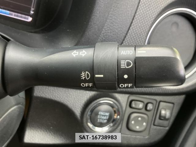 Toyota VITZ 2015-04 7821259-16