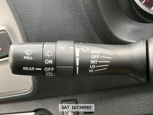 Toyota VITZ 2015-04 7821259-17