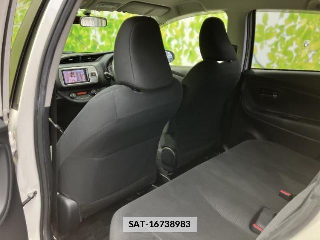 Toyota VITZ 2015-04 7821259-7