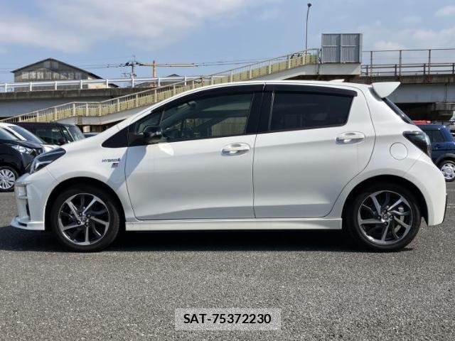 Toyota VITZ 2018-06 7821498-1