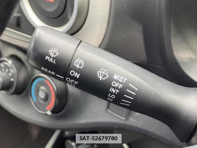 Toyota VITZ 2013-05 7822579-12