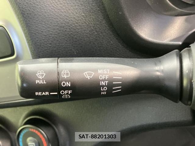 Toyota VITZ 2016-04 7822776-17