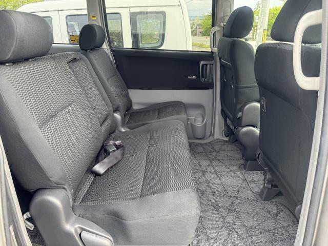 Toyota VOXY 2007-04 7811930-12