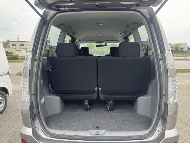 Toyota VOXY 2007-04 7811930-15