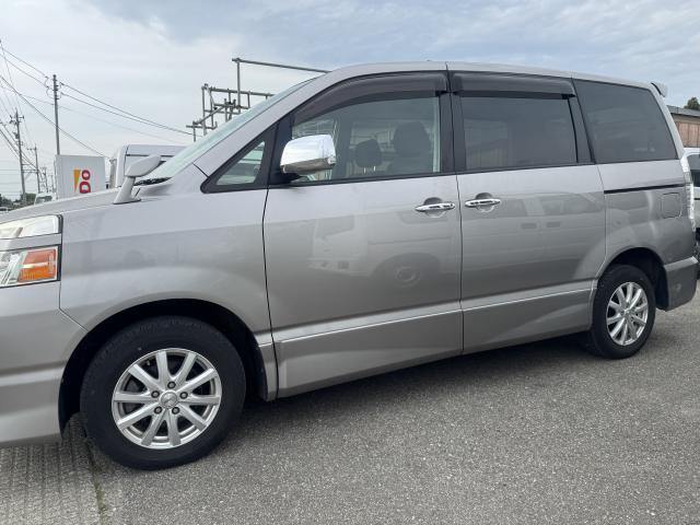 Toyota VOXY 2007-04 7811930-2
