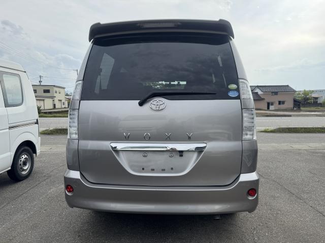 Toyota VOXY 2007-04 7811930-4