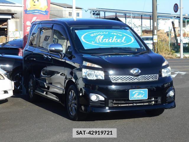 Toyota VOXY 2011-11 7812061-11
