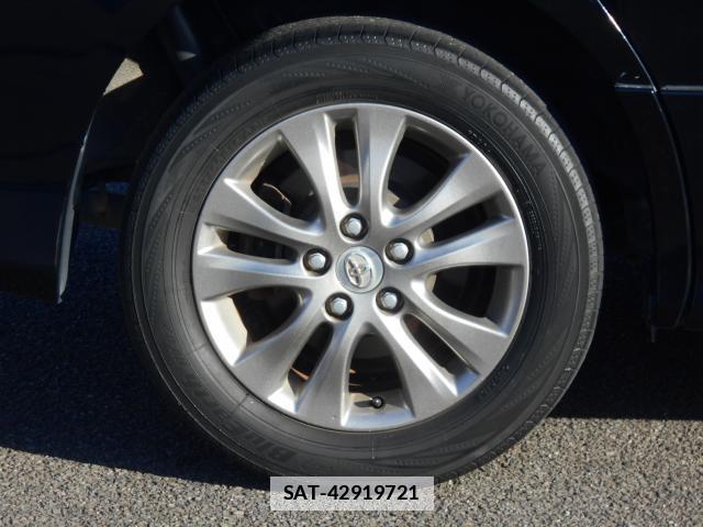 Toyota VOXY 2011-11 7812061-8