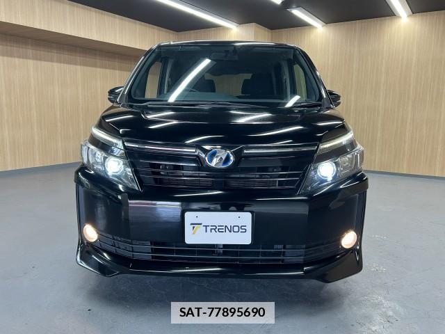 Toyota VOXY 2014-07 7812085-1