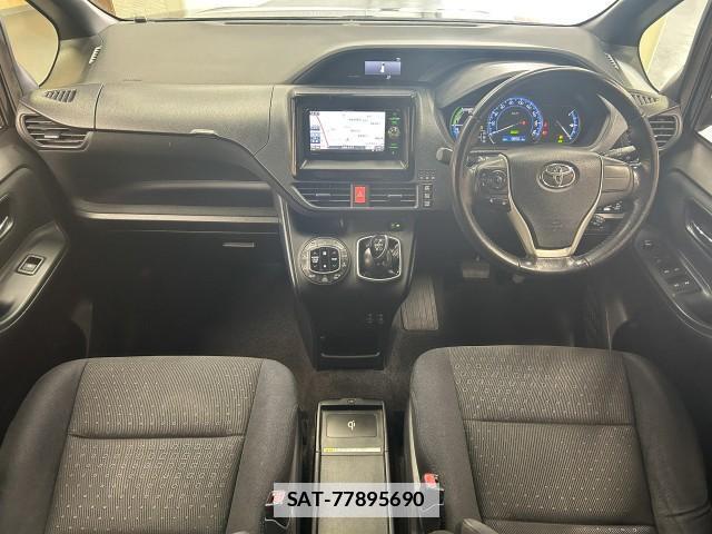 Toyota VOXY 2014-07 7812085-6