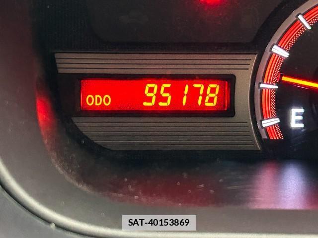 Toyota VOXY 2013-11 7812087-10