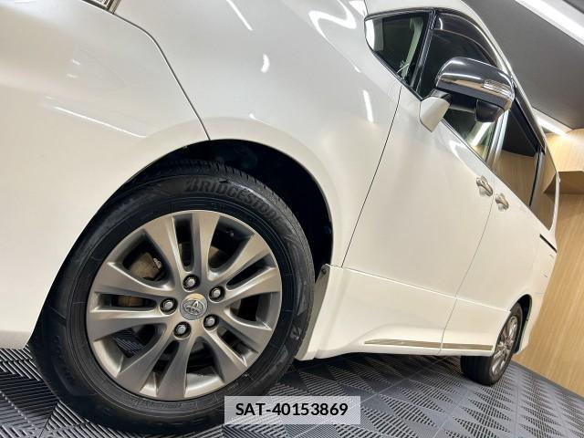 Toyota VOXY 2013-11 7812087-5