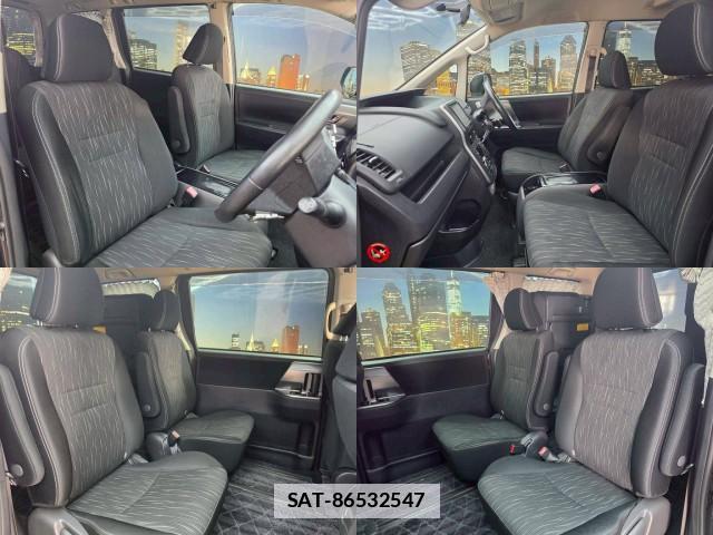 Toyota VOXY 2011-12 7812216-3