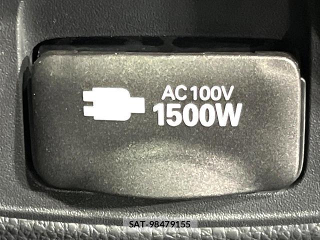 Toyota VOXY 2025-10 7812431-7