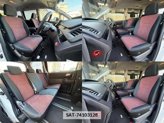 Toyota VOXY 2011-08 7812813-6