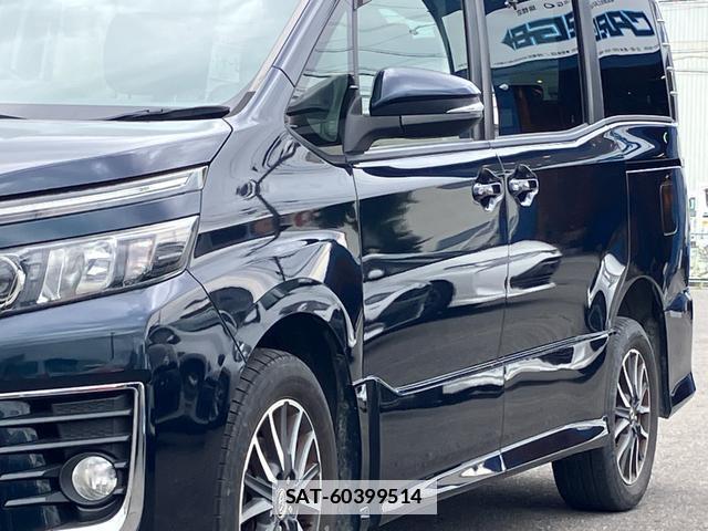 Toyota VOXY 2014-07 7812878-5