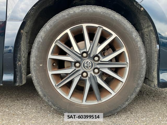 Toyota VOXY 2014-07 7812878-7