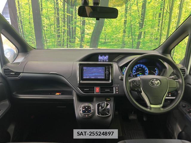 Toyota VOXY 2014-03 7813113-1