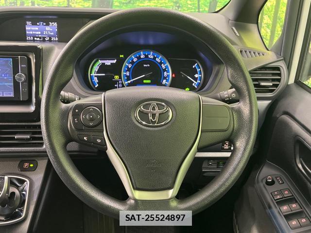 Toyota VOXY 2014-03 7813113-11