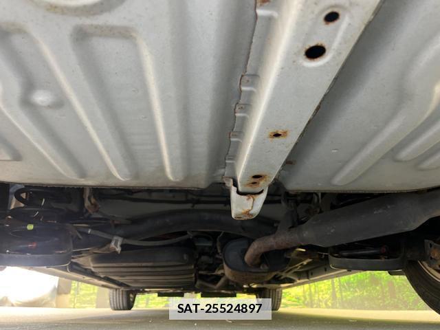 Toyota VOXY 2014-03 7813113-19