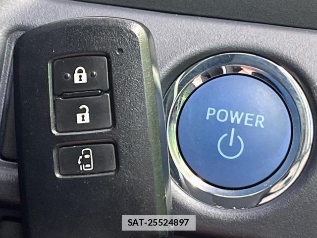 Toyota VOXY 2014-03 7813113-6