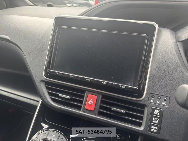 Toyota VOXY 2019-08 7813433-10