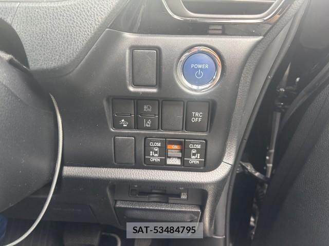 Toyota VOXY 2019-08 7813433-9