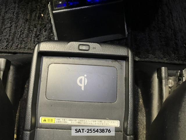 Toyota VOXY 2015-08 7813465-13