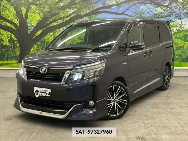 Toyota VOXY 2015-02 7813774-13