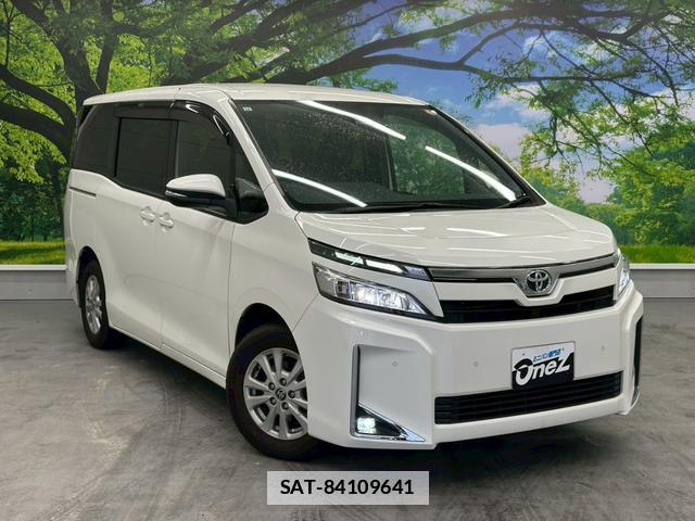 Toyota VOXY 2019-12 7813775-0