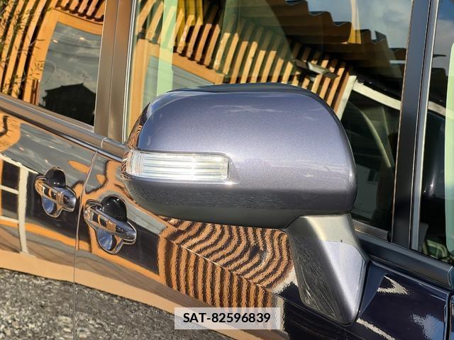 Toyota VOXY 2011-02 7813796-10