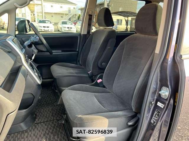 Toyota VOXY 2011-02 7813796-14