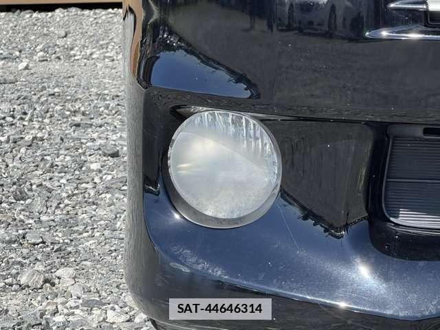 Toyota VOXY 2010-01 7813828-9