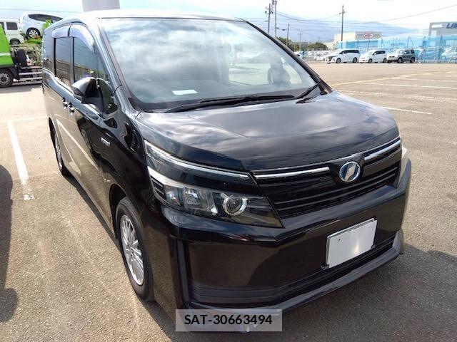 Toyota VOXY 2014-08 7813990-3