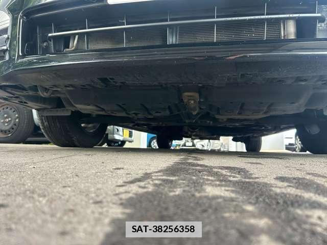 Toyota VOXY 2012-03 7814325-11