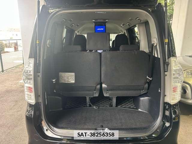 Toyota VOXY 2012-03 7814325-5