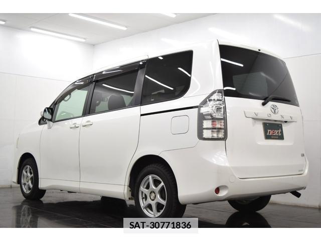 Toyota VOXY 2010-09 7814567-9