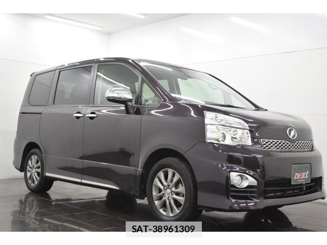 Toyota VOXY 2013-12 7814570-7