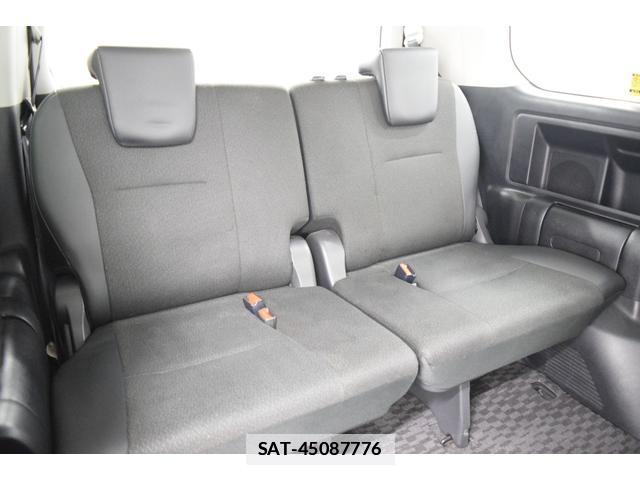 Toyota VOXY 2013-01 7814571-19
