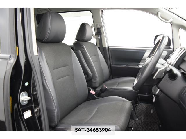Toyota VOXY 2013-08 7814578-17