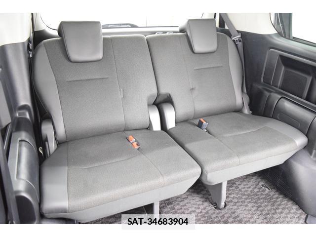 Toyota VOXY 2013-08 7814578-19