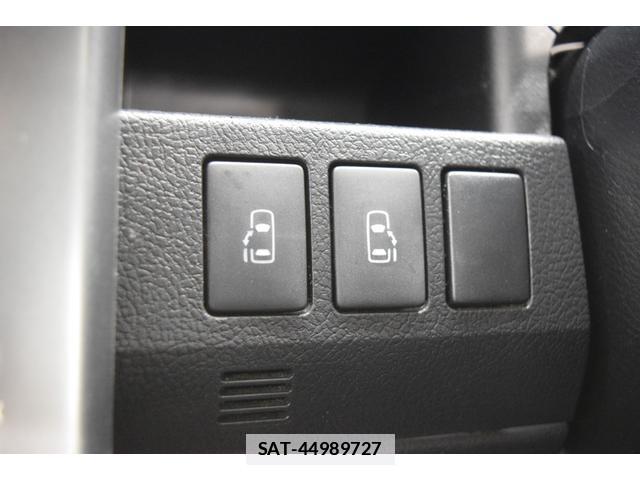 Toyota VOXY 2011-10 7814580-13