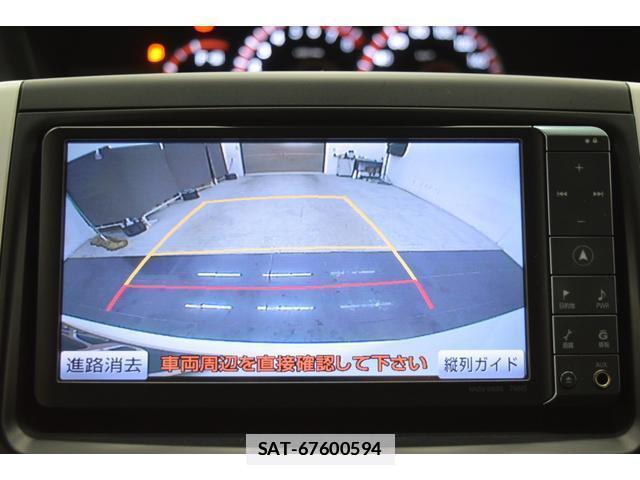 Toyota VOXY 2010-11 7814581-12